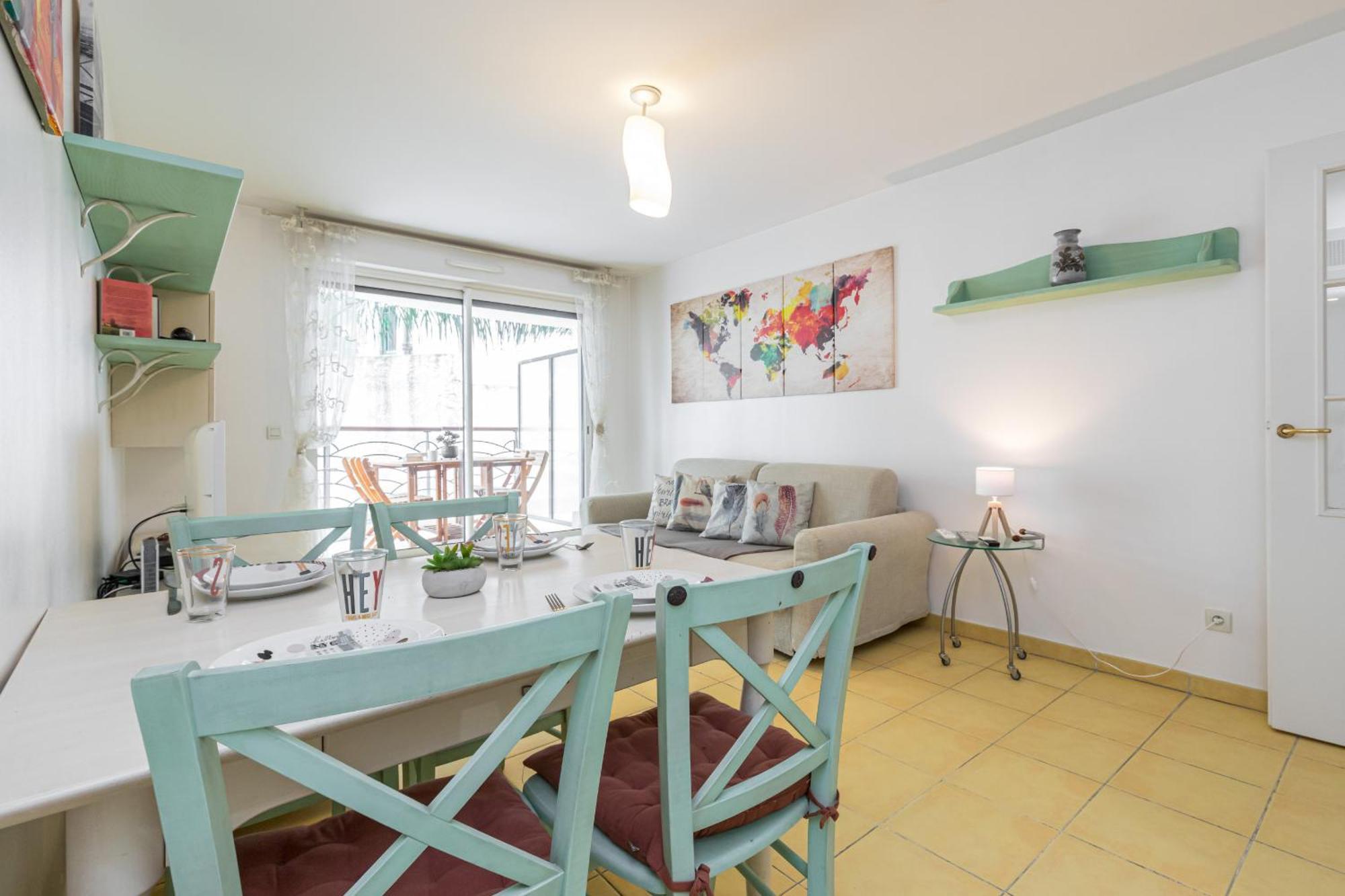 Appartement 1 Bedroom Downtown Carré D'or With Garage